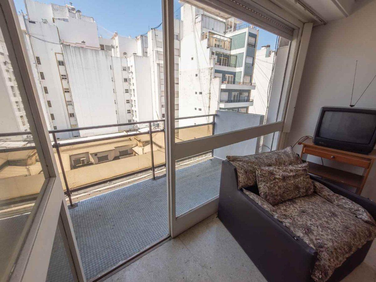 Foto de VENTA DEPARTAMENTO 2 AMB FRENTE C/BALCÓN CENTRO, imagen 5
