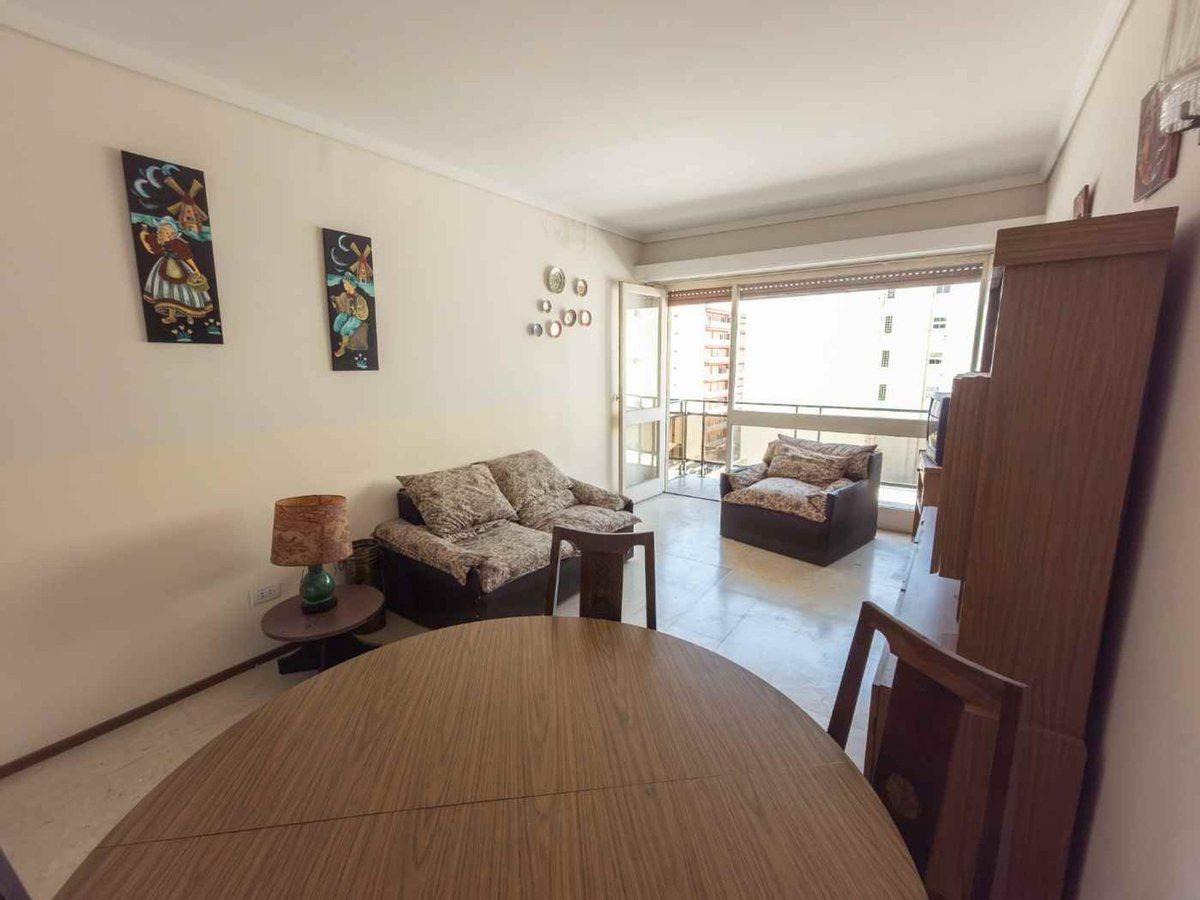 Foto de VENTA DEPARTAMENTO 2 AMB FRENTE C/BALCÓN CENTRO, imagen 1