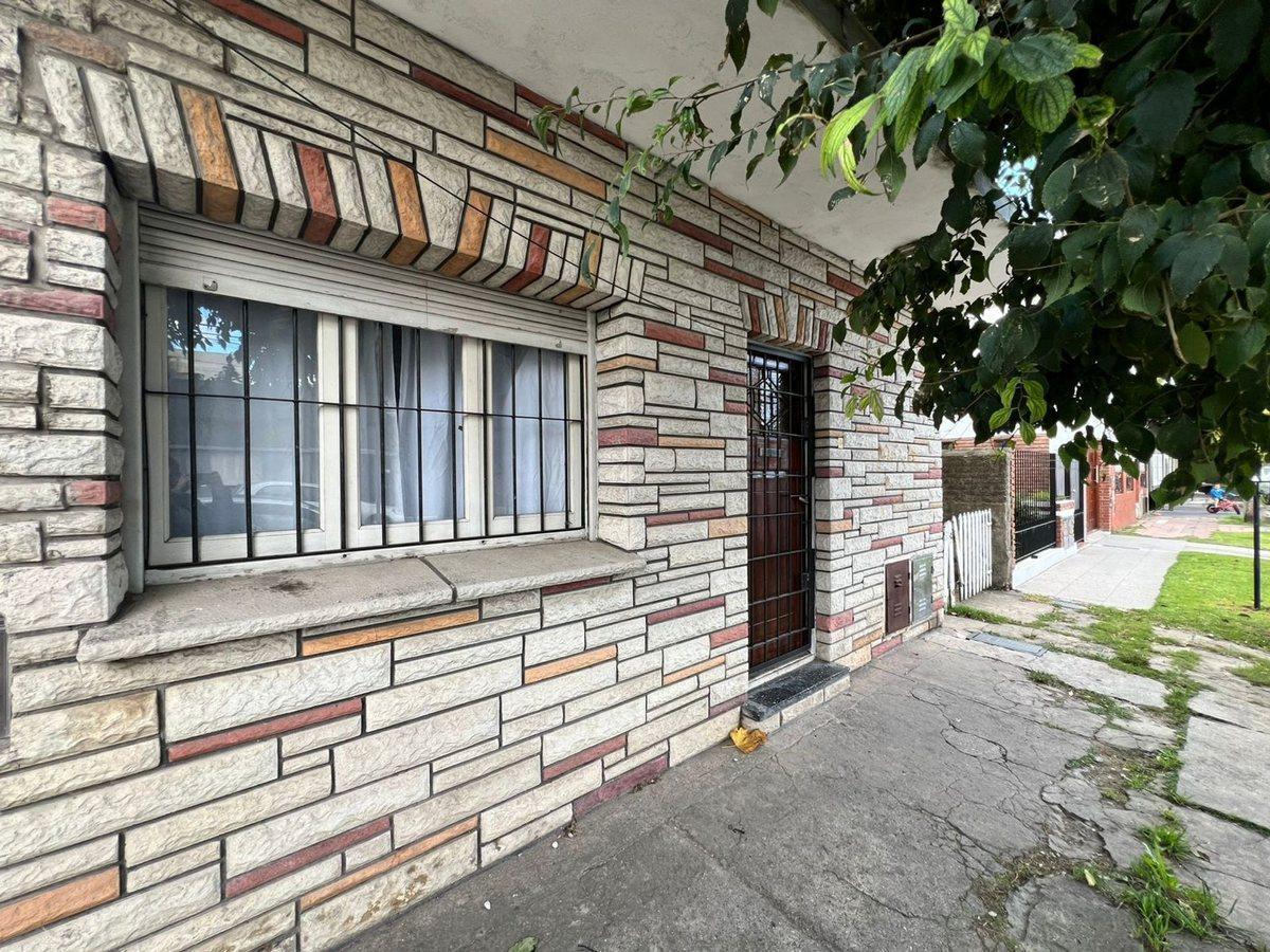 Foto de VENTA PH 3 AMB B° PINOS ANCHORENA CON PARQUE, imagen 2