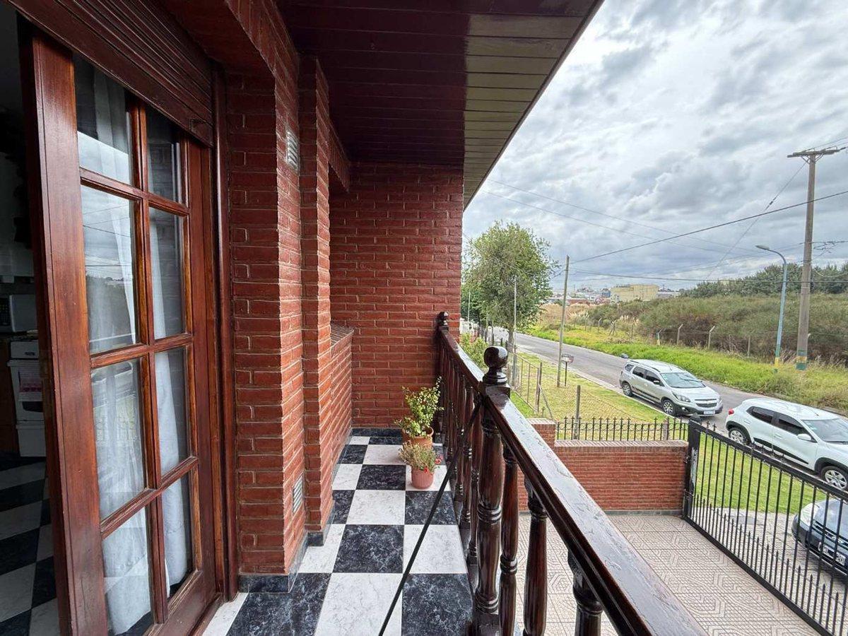Foto de VENTA 3 PH's en Block - 7 AMB TOTALES + COCHERAS, imagen 3