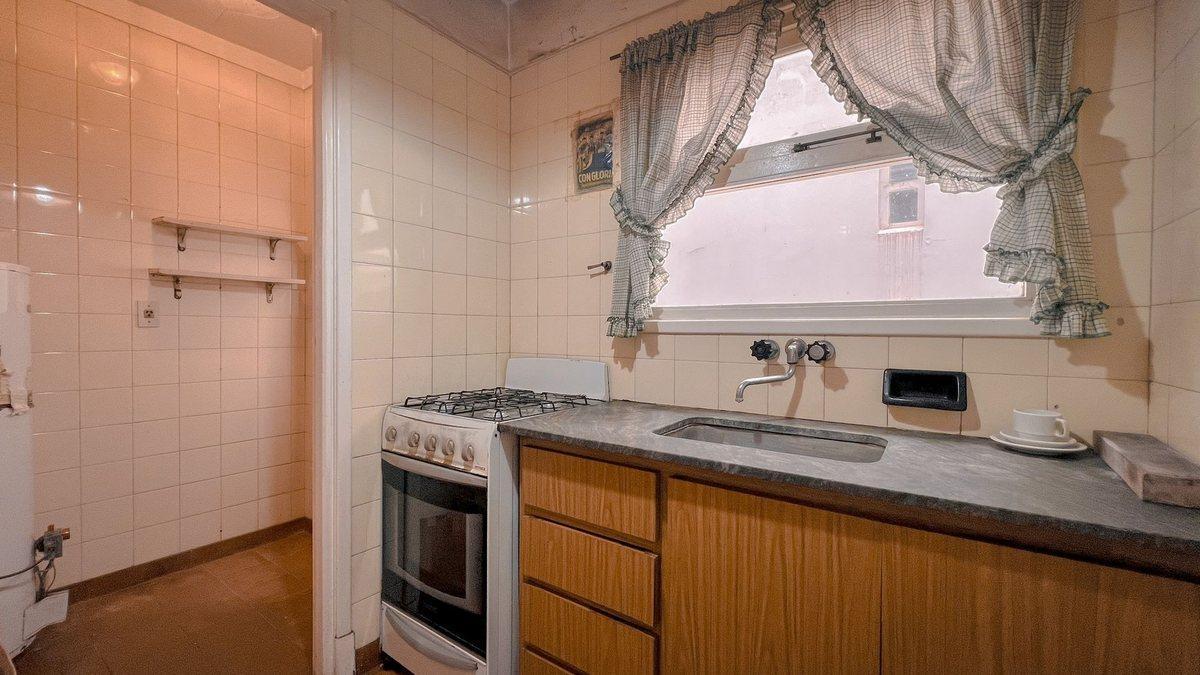 Foto de VENTA Departamento 3 amb La Perla APTO CREDITO, imagen 5