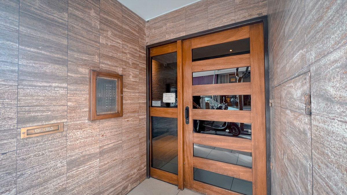 Foto de VENTA Departamento 3 amb La Perla APTO CREDITO, imagen 2