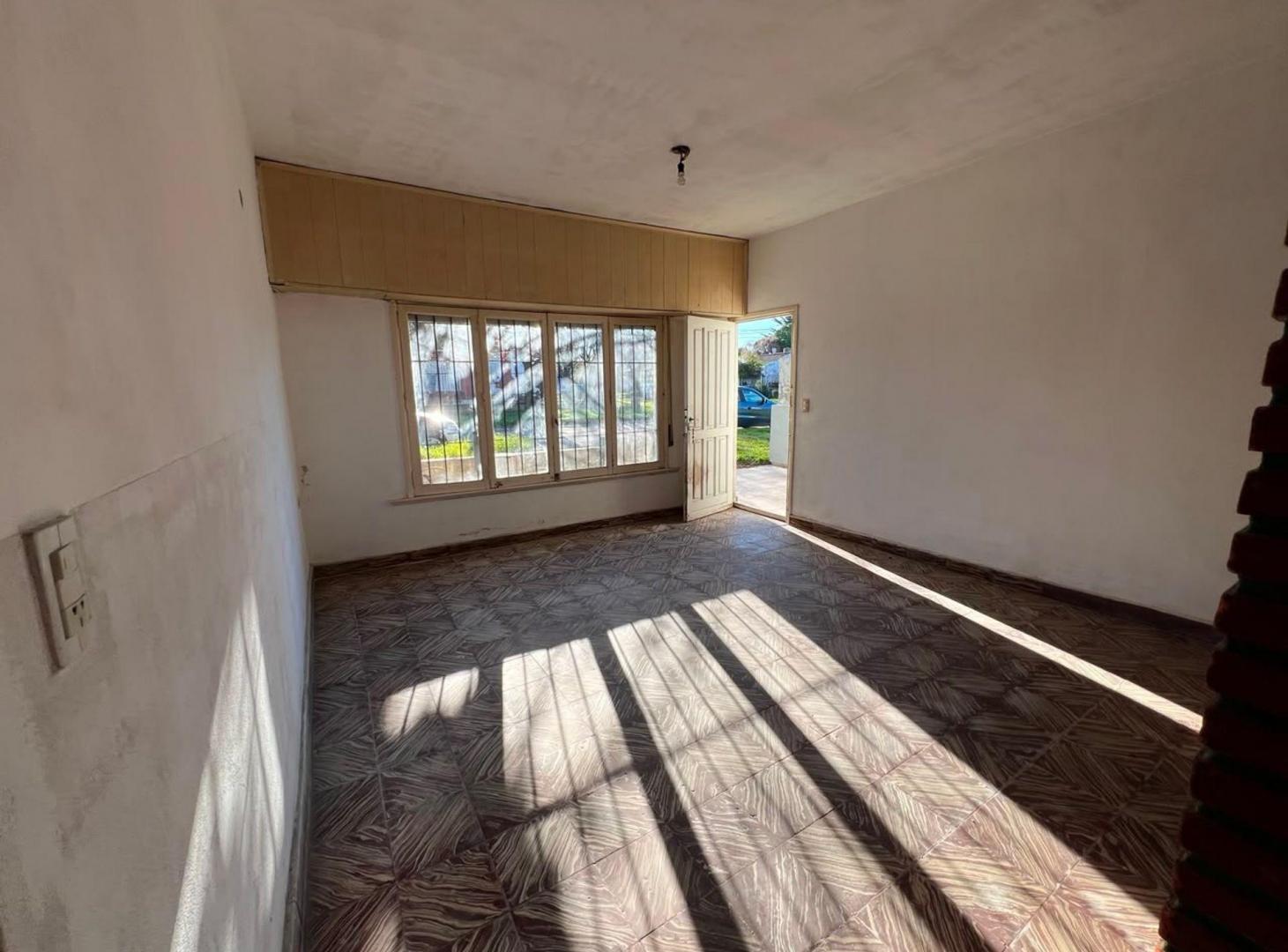 Foto de VENTA CASA 3 AMB + CASA 2 AMB LOS PINARES EN BLOCK, imagen 4