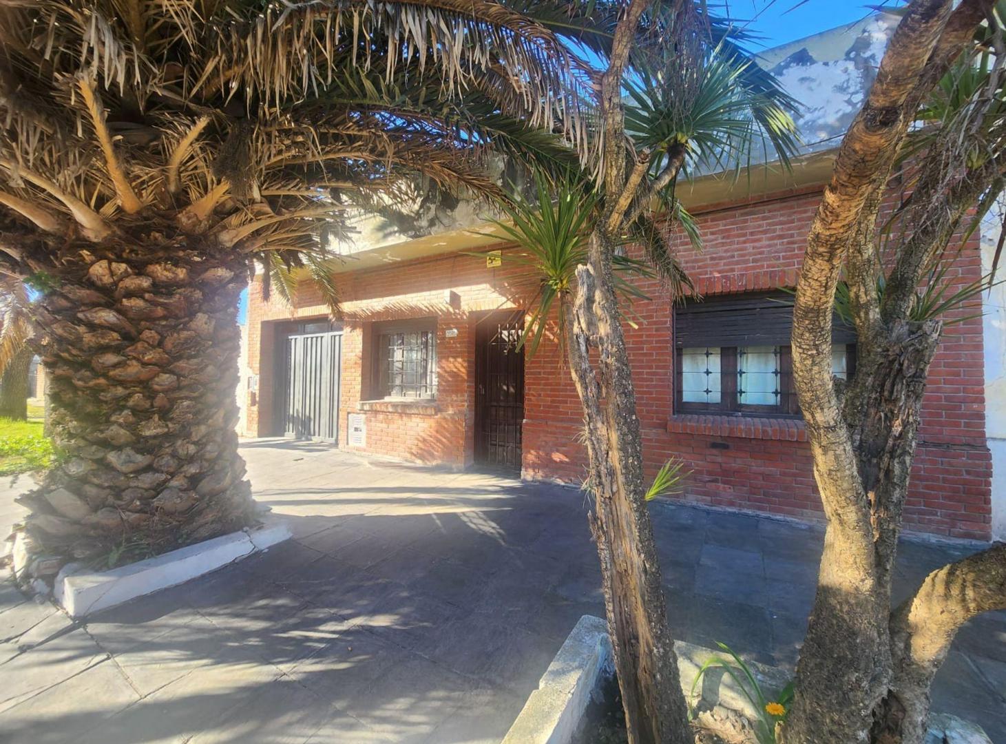 Foto de VENTA CASA TRES AMBIENTES BARRIO B. RIVADAVIA, imagen 3