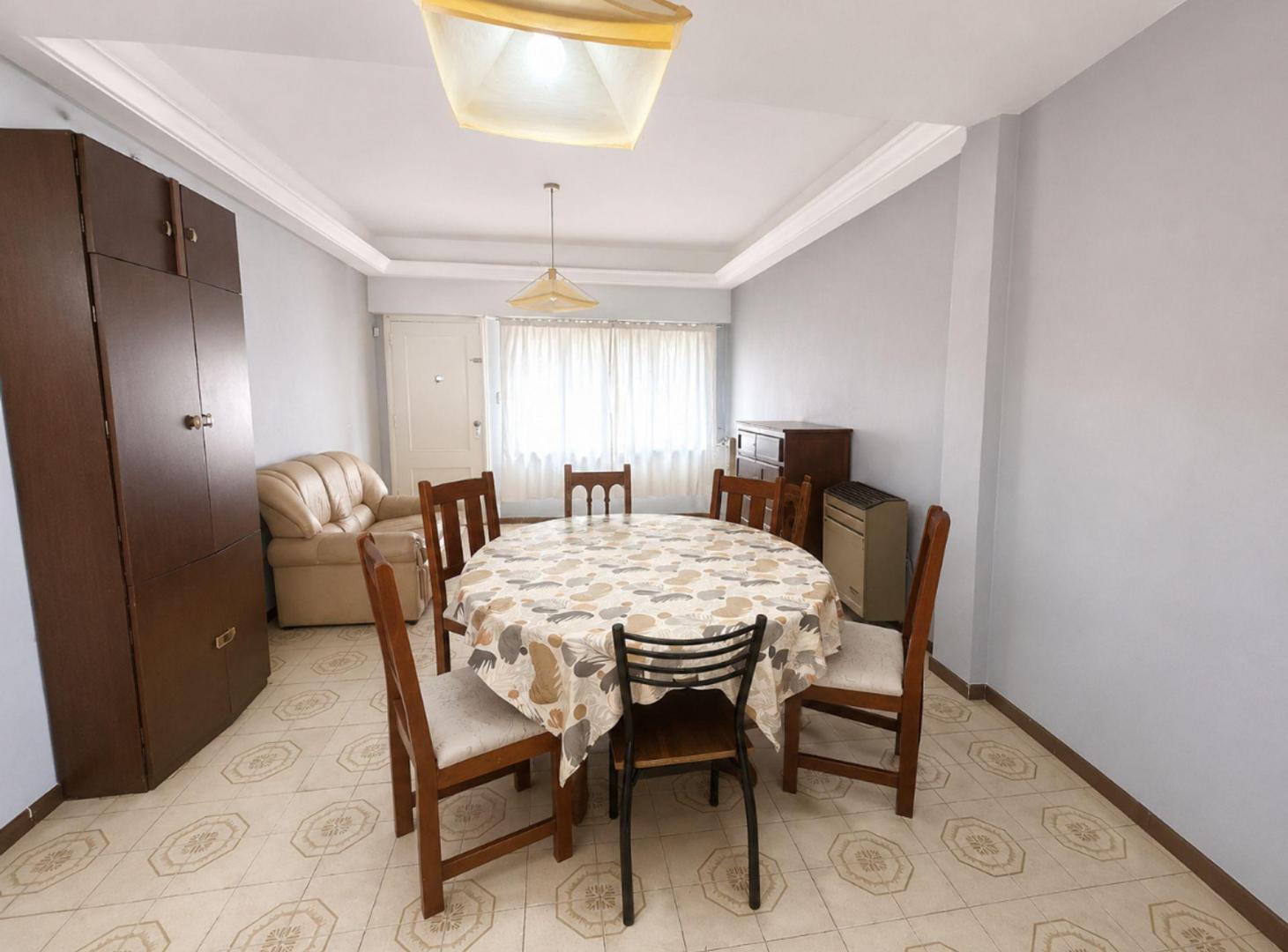 Foto de VENTA CASA TRES AMBIENTES BARRIO B. RIVADAVIA, imagen 1