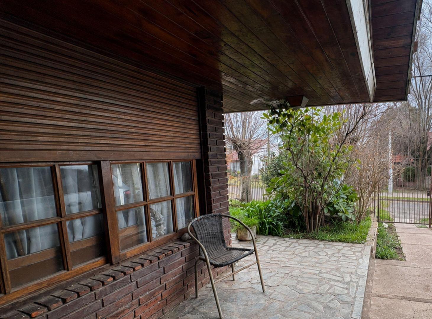 Foto de VENTA CASA 4 AMB. JURAMENTO CON GALPÓN Y PATIO, imagen 1
