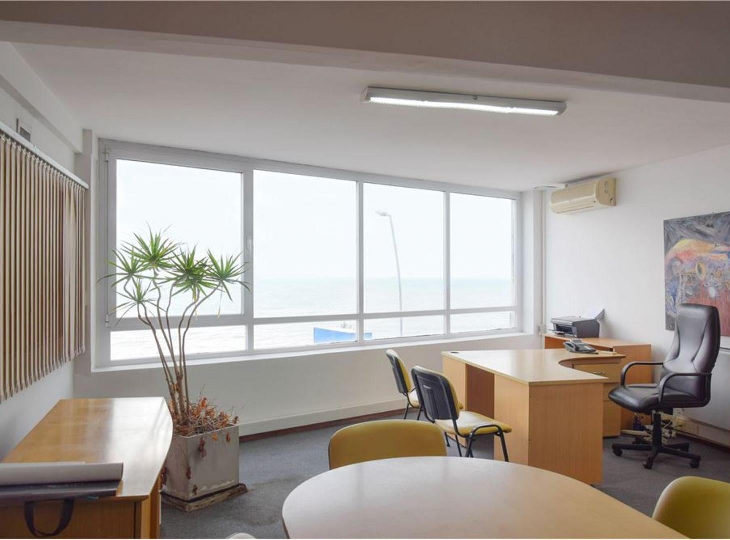 Foto de Venta Oficina Cabo Corrientes vista al mar, imagen 2