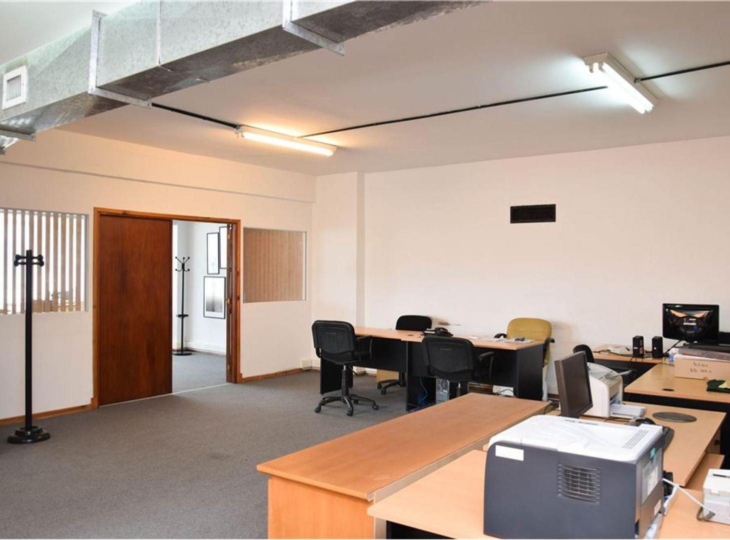 Foto de Venta Oficina Cabo Corrientes vista al mar, imagen 5