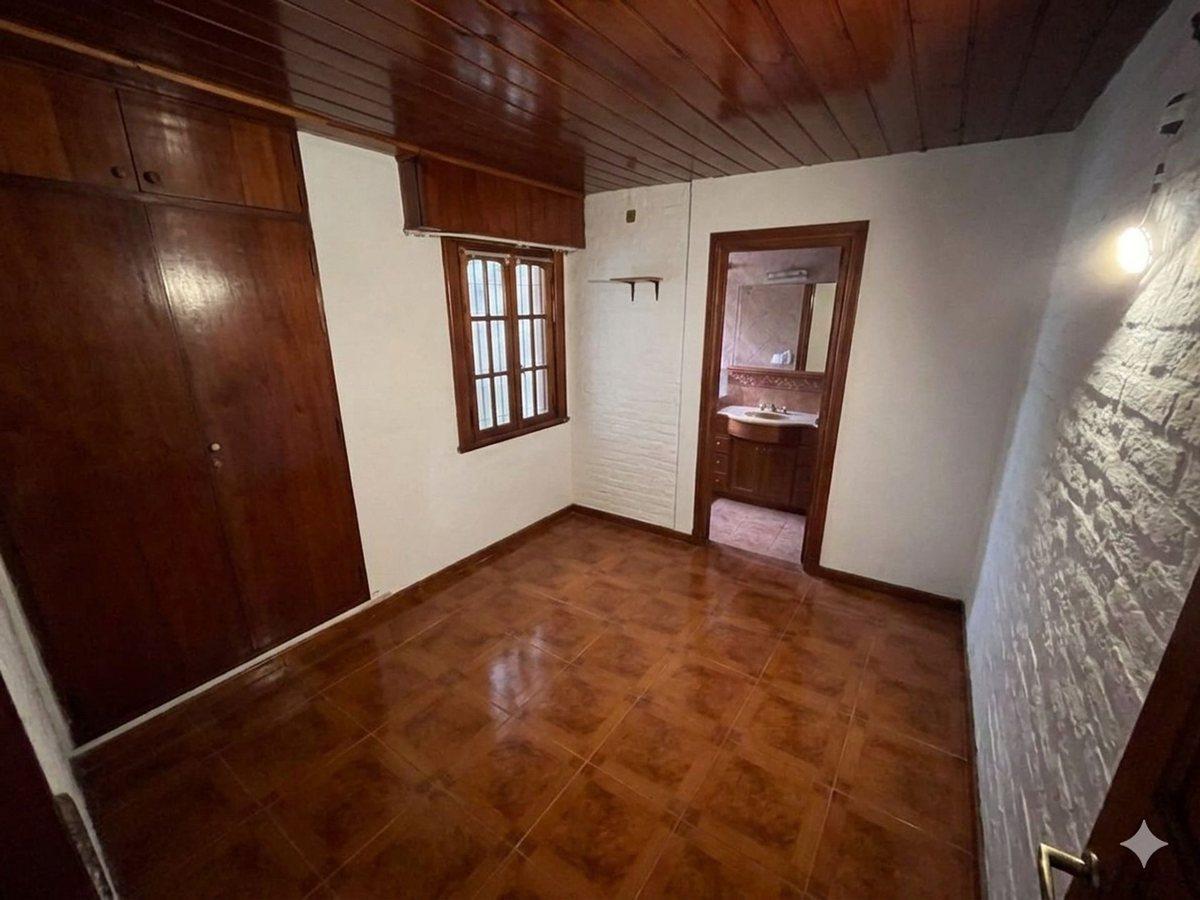 Foto de Venta Casa 5 Amb. Alfar + 2a Vivienda Piscina, imagen 4