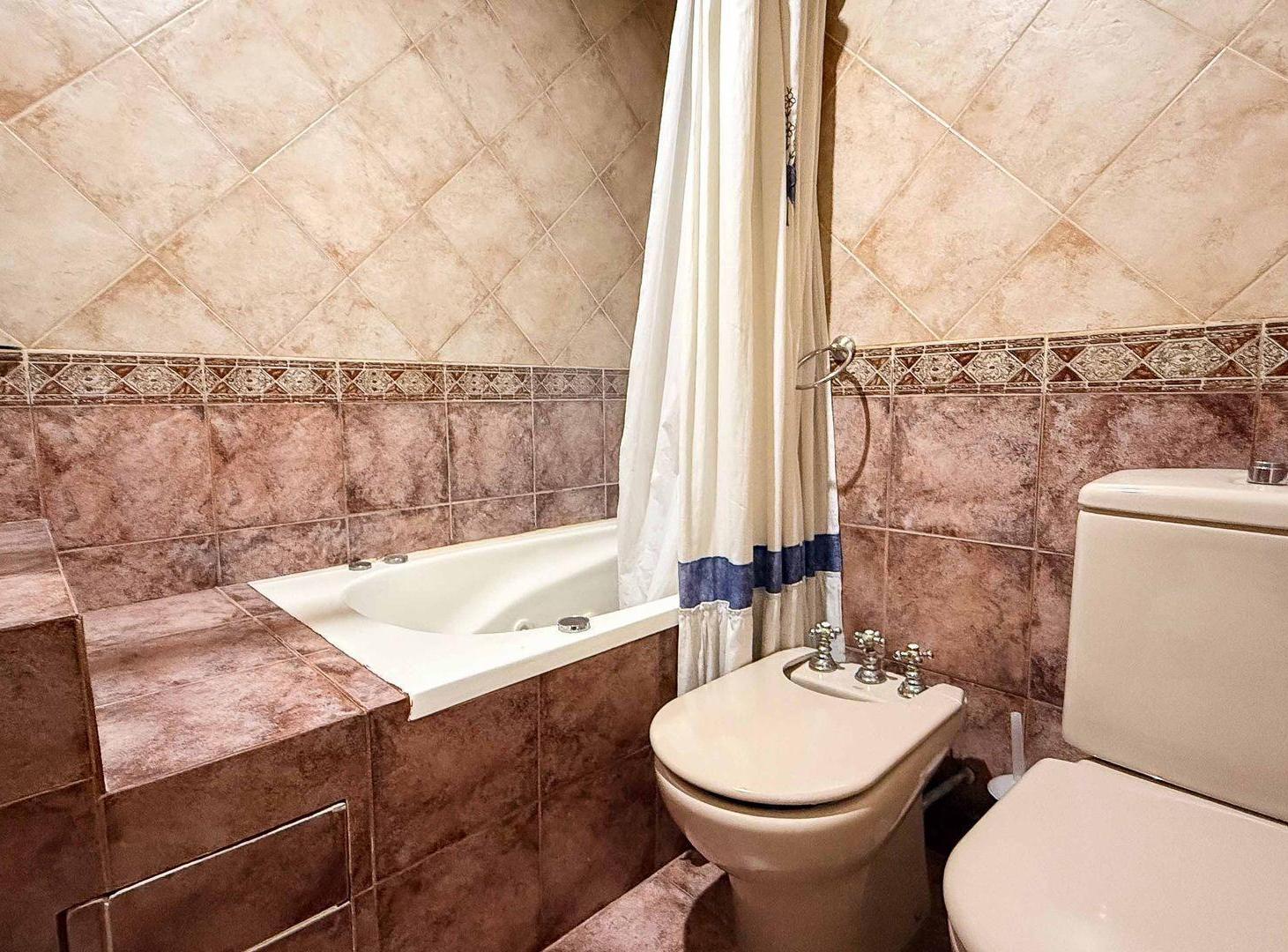 Foto de Venta Casa 5 amb Barrio Constitución Parque, imagen 2