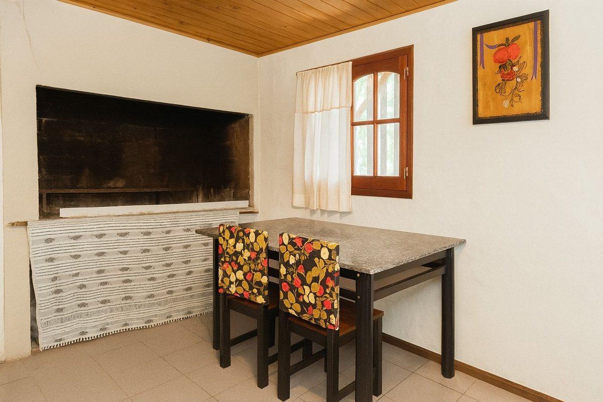 Foto de Venta Casa 3 Amb + Dpto 2 Amb B. Pueyrredón, imagen 3