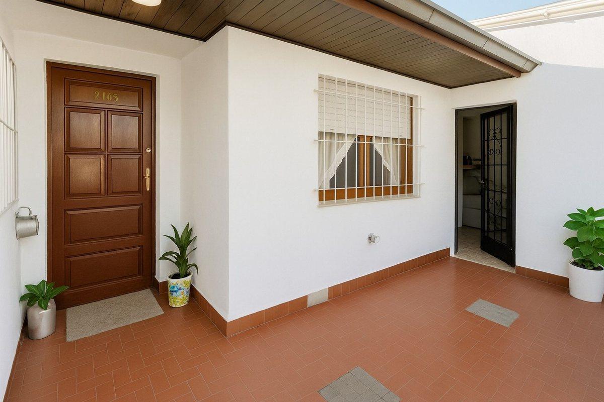Foto de Venta Casa 3 Amb + Dpto 2 Amb B. Pueyrredón, imagen 4