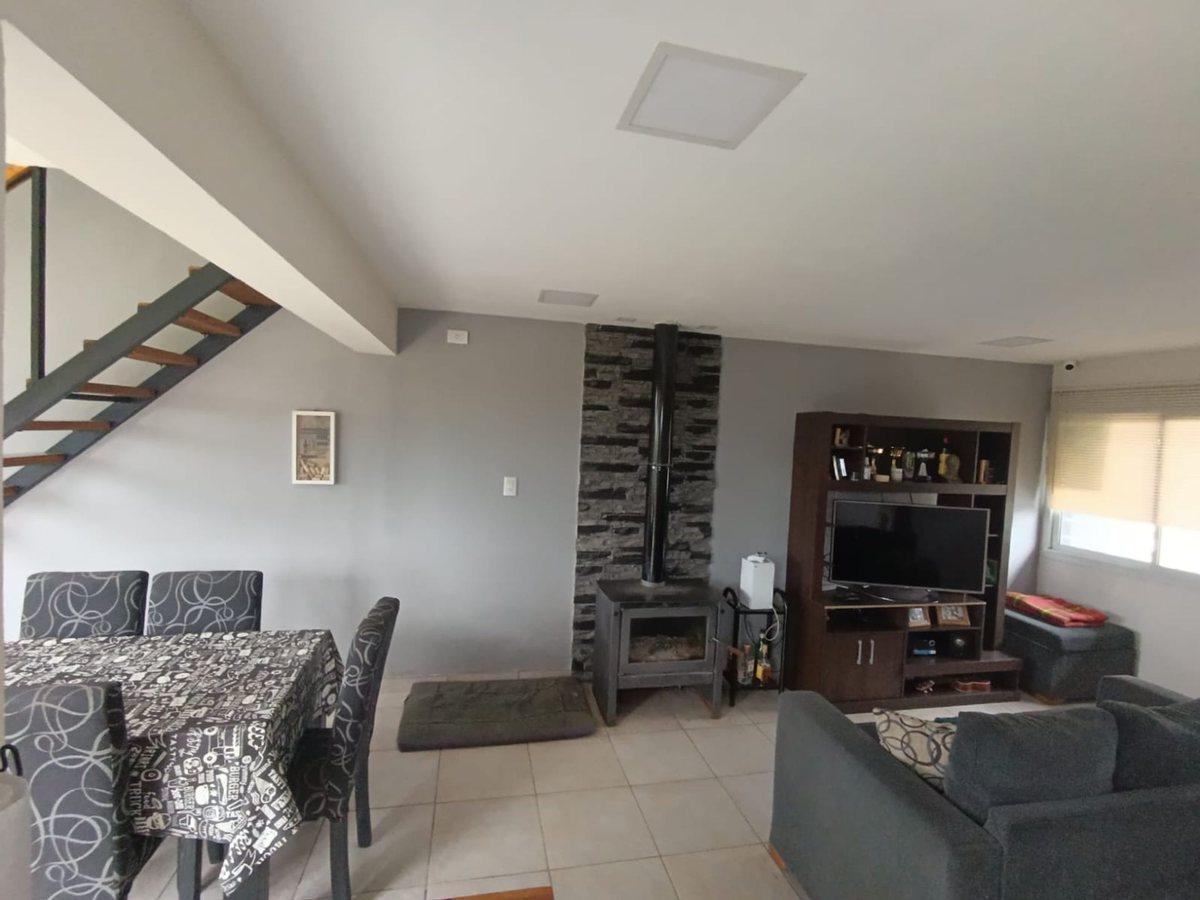Foto de Venta Casa 4 ambientes en El Martillo Apta Crédito, imagen 2
