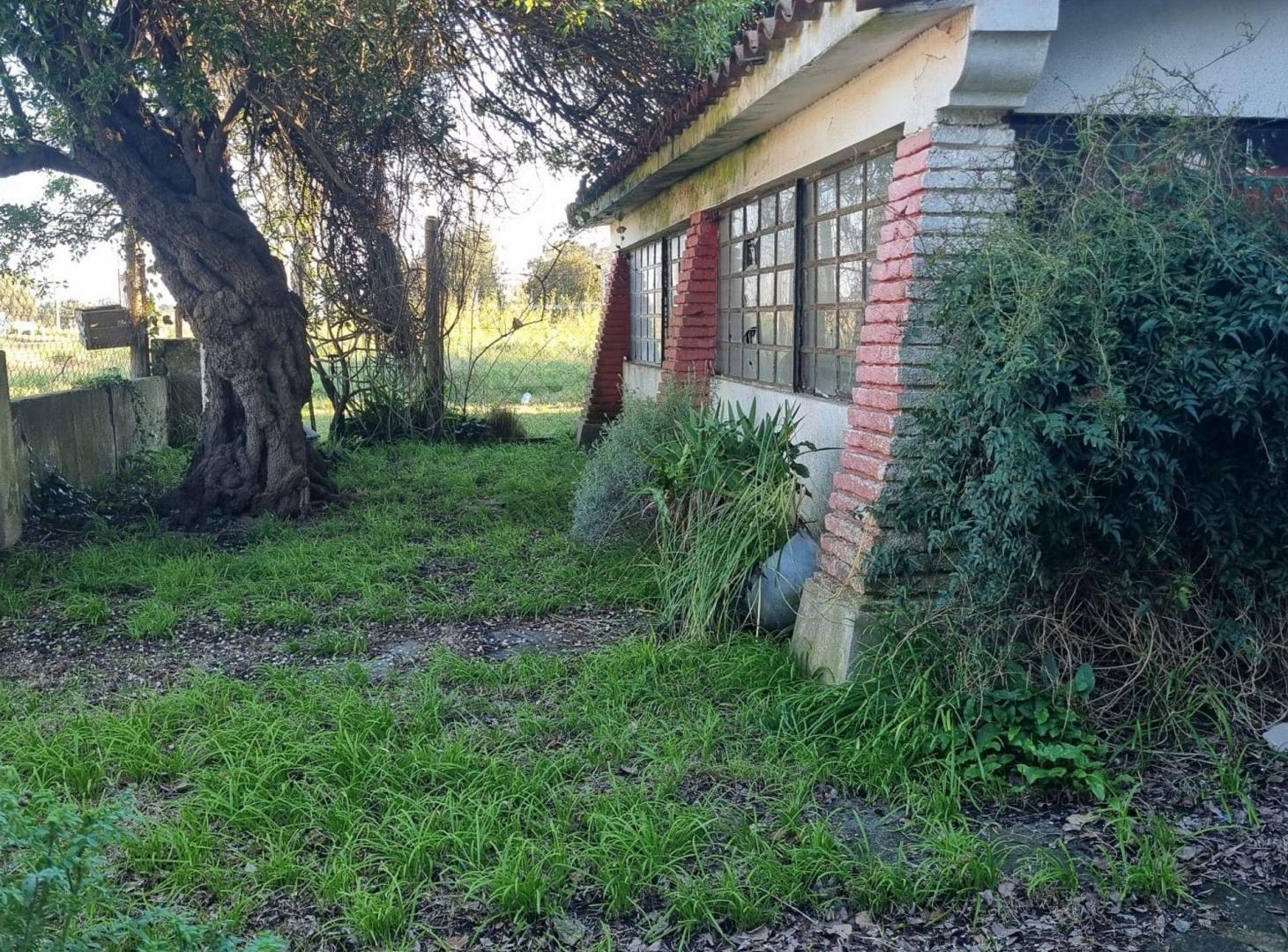 Foto de VENTA CASA 4 AMB A RECICLAR COLONIAS CHAPADMALAL, imagen 2