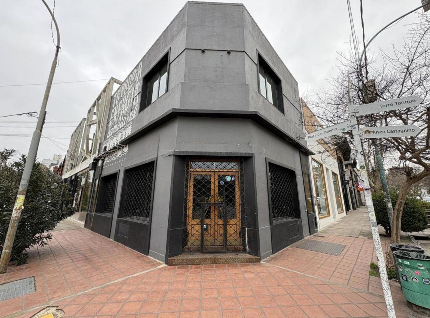 Foto de ALQUILER Local Comercial 150 metros Guemes, imagen 4
