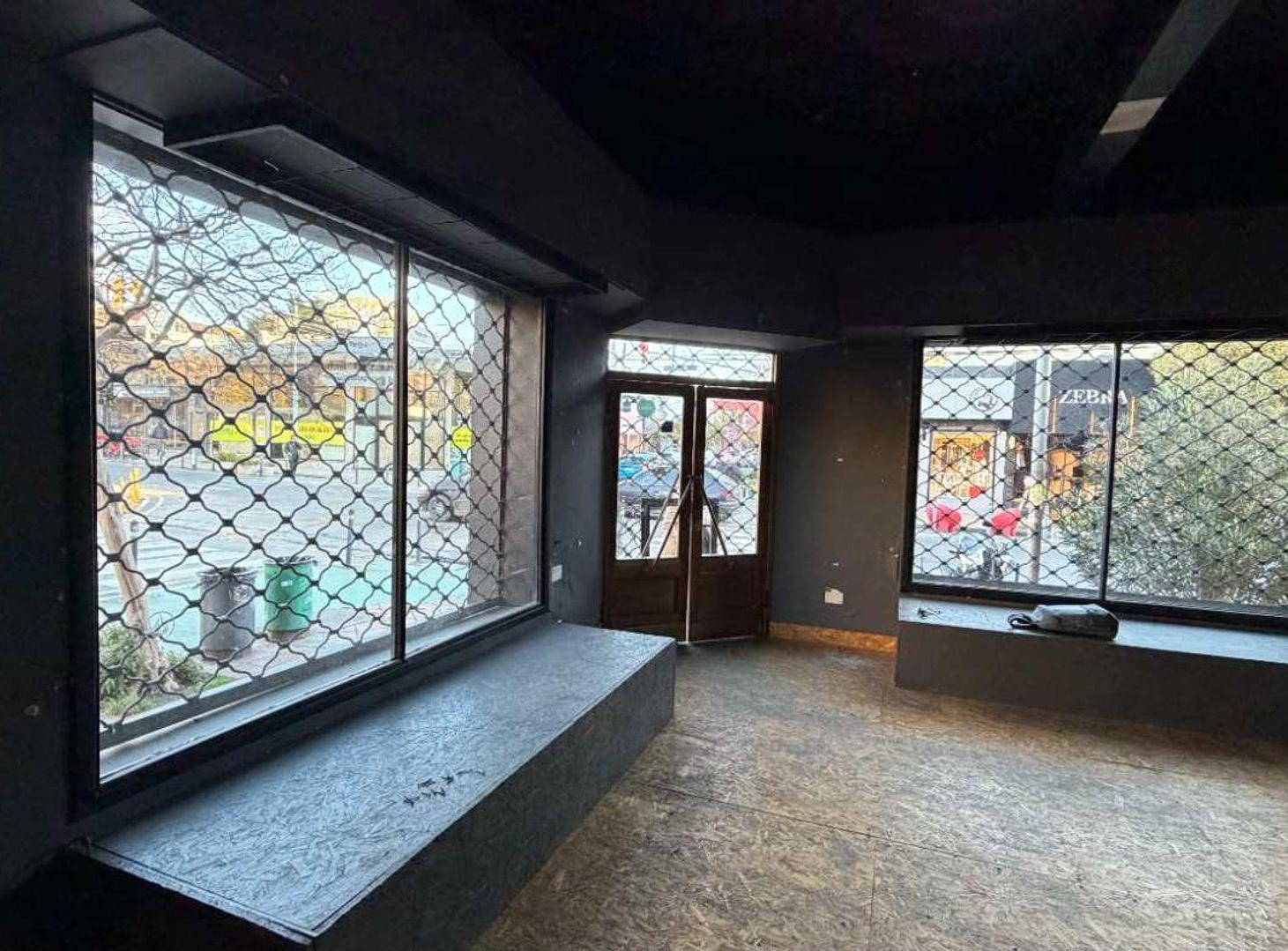 Foto de ALQUILER Local Comercial 150 metros Guemes, imagen 1