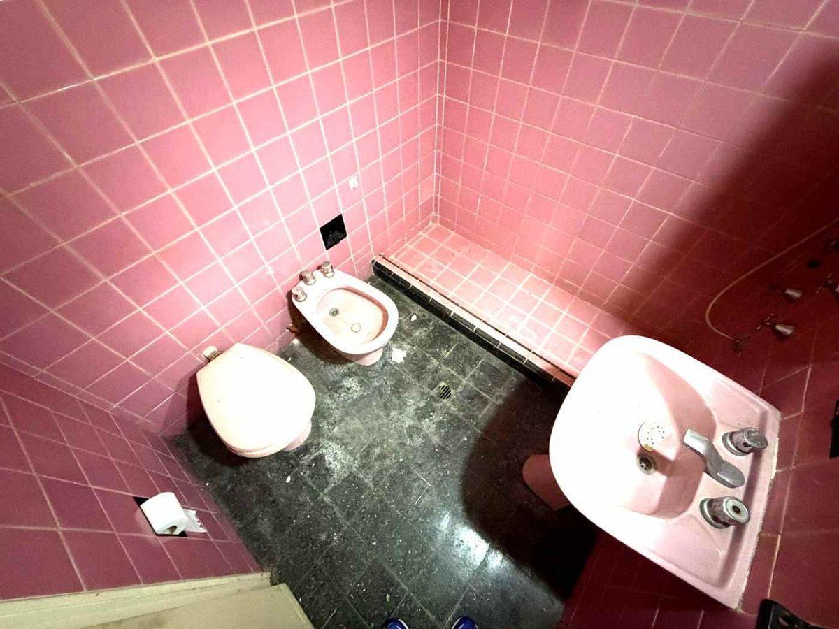 Foto de Venta Casa 3 Amb + 2 Deptos Villa Primera, imagen 2
