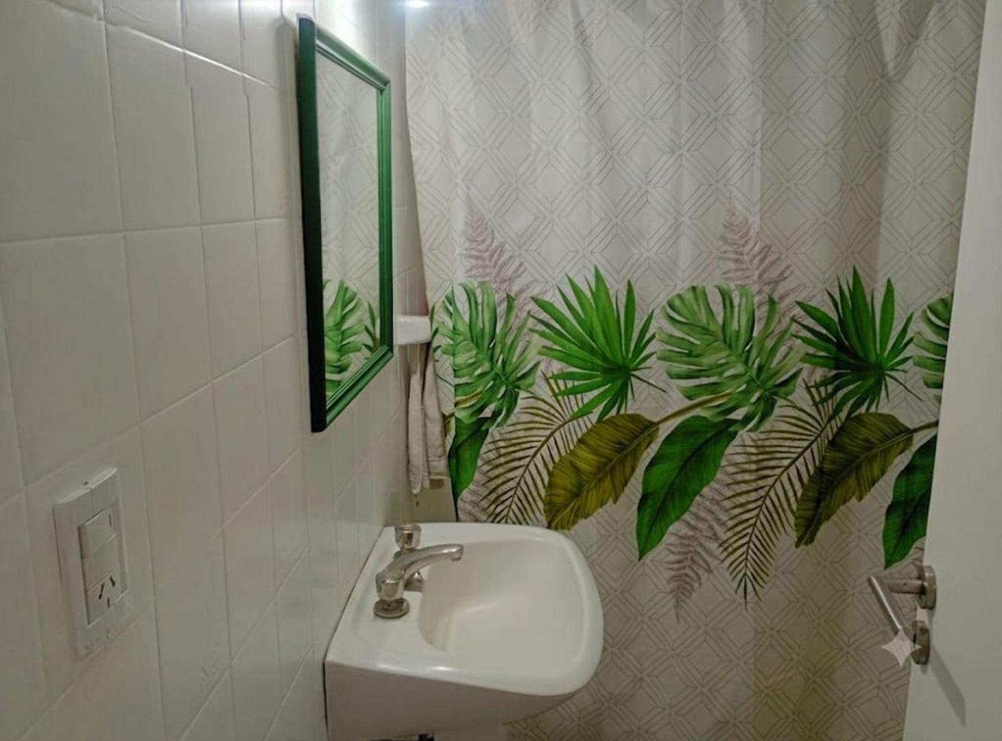 Foto de VENTA DEPTO 2 AMB PLAZA MITRE - APTO CREDITO., imagen 5