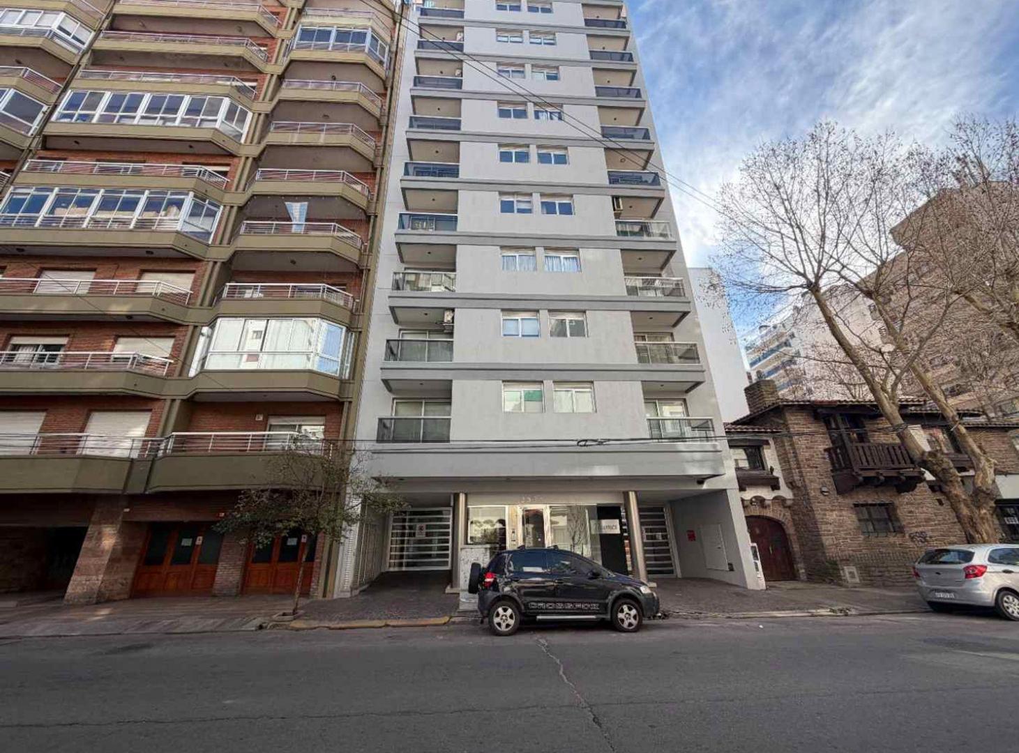 Foto de VENTA DEPTO 3 AMBIENTES C/BAULERA MACROCENTRO, imagen 2