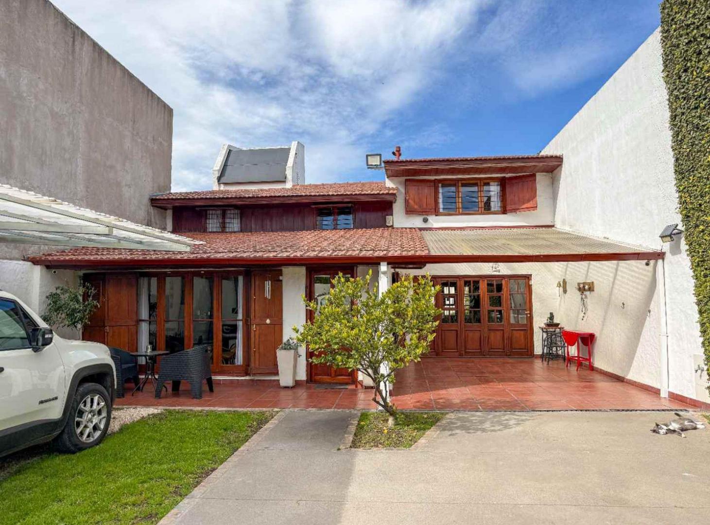 Foto de VENTA CASA 5 AMBIENTES EN MDP - PATIO + COCHERA, imagen 1