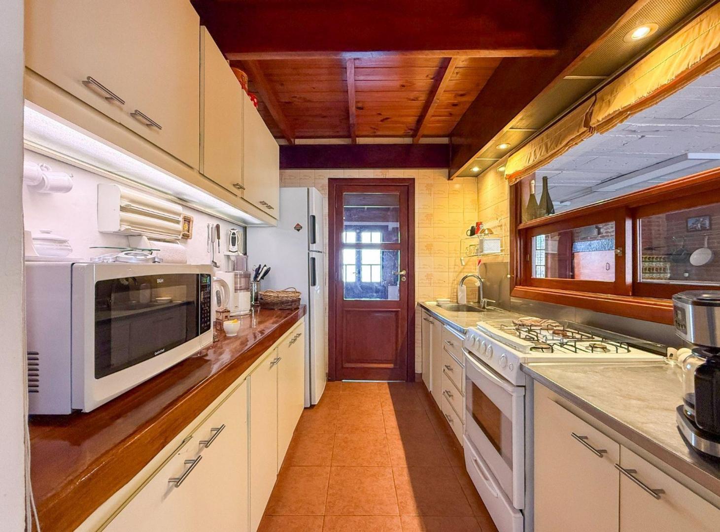 Foto de VENTA CASA 5 AMBIENTES EN MDP - PATIO + COCHERA, imagen 5