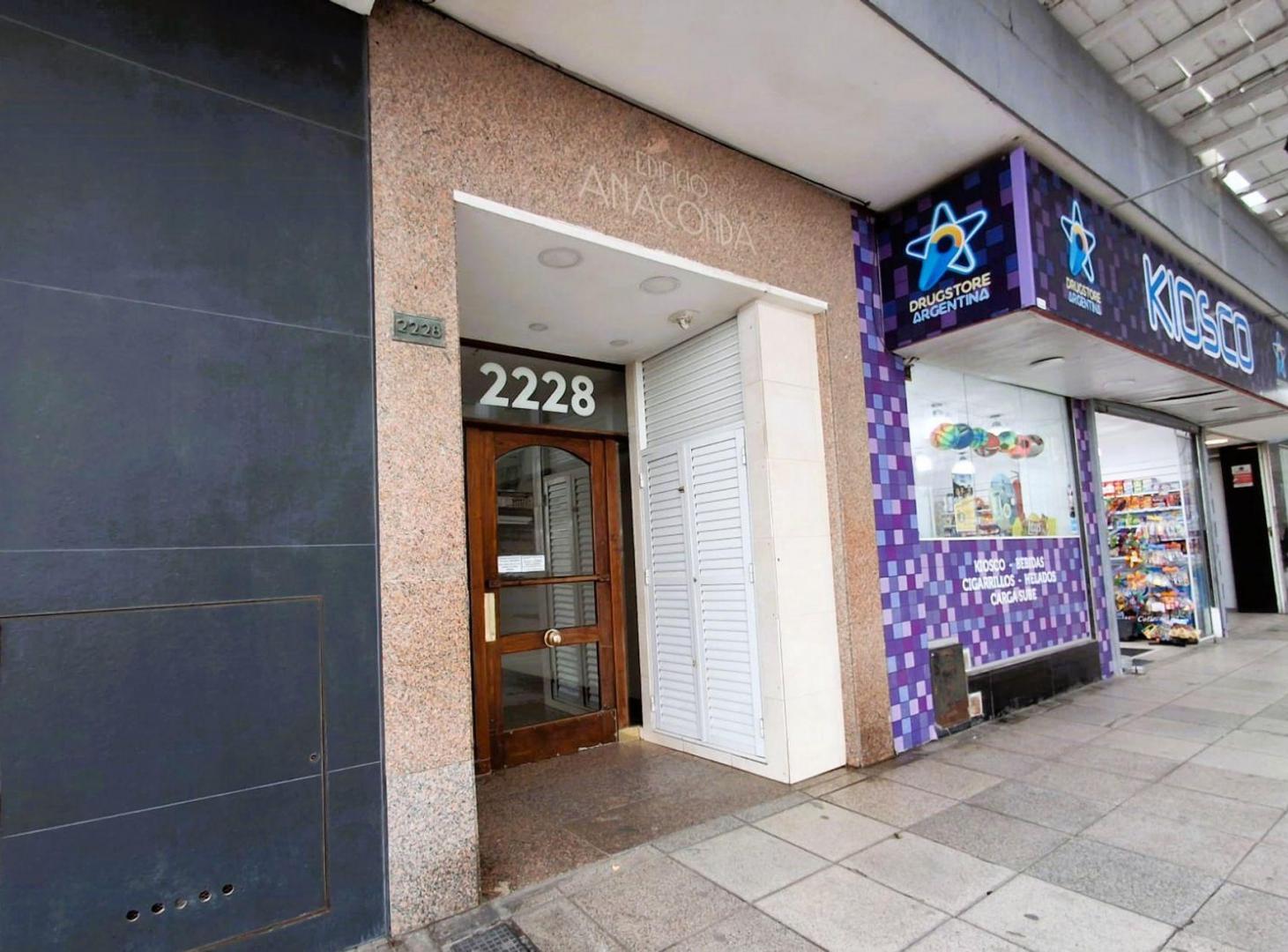 Foto de VENTA DEPTO 2 AMBIENTES A METROS DEL MAR - CENTRO, imagen 1