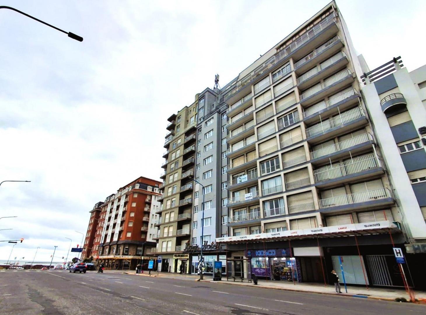 Foto de VENTA DEPTO 2 AMBIENTES A METROS DEL MAR - CENTRO, imagen 4