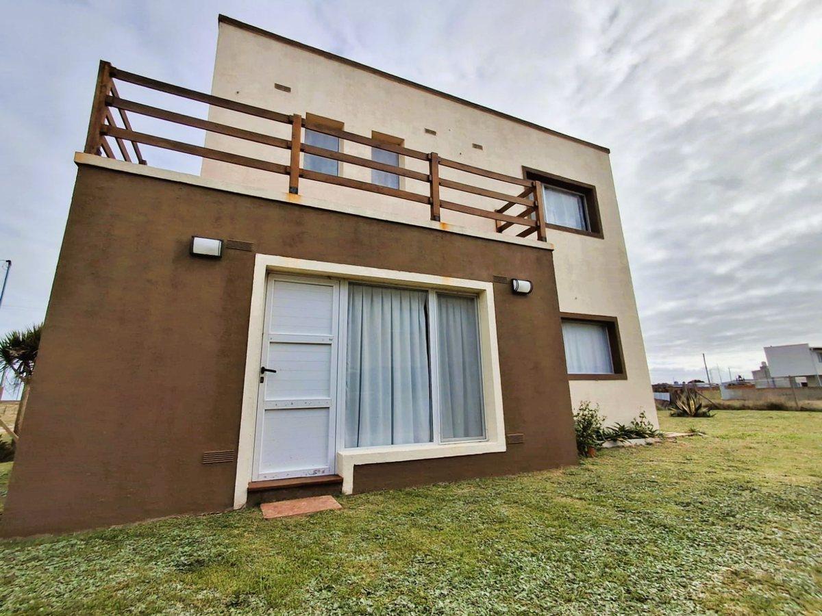 Foto de VENTA CASA 4 AMBIENTES VISTA AL MAR -MAR DEL SUD, imagen 2