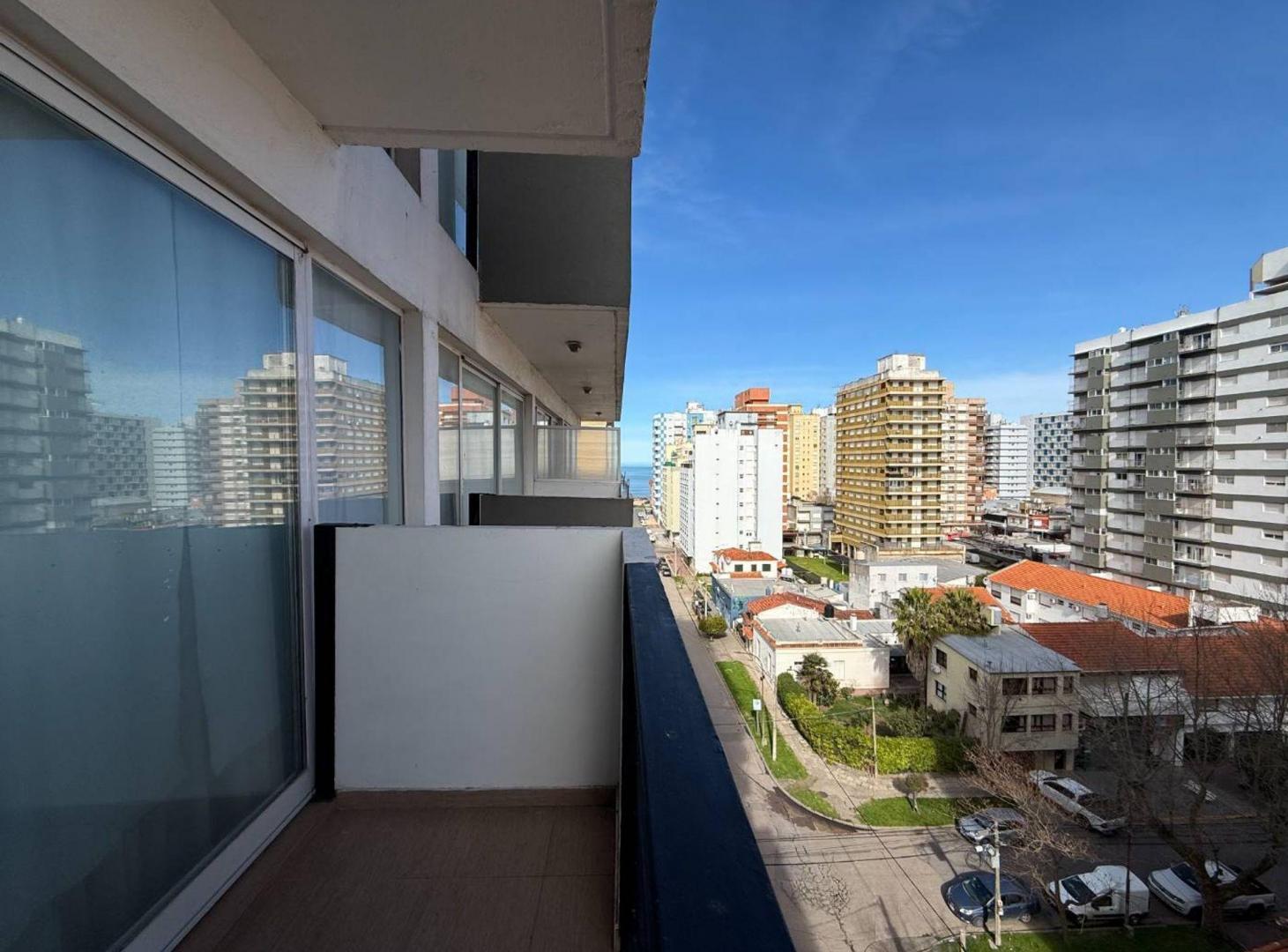 Foto de VENTA MONOAMBIENTE -MIRAMAR -200MTS. DEL MAR, imagen 4