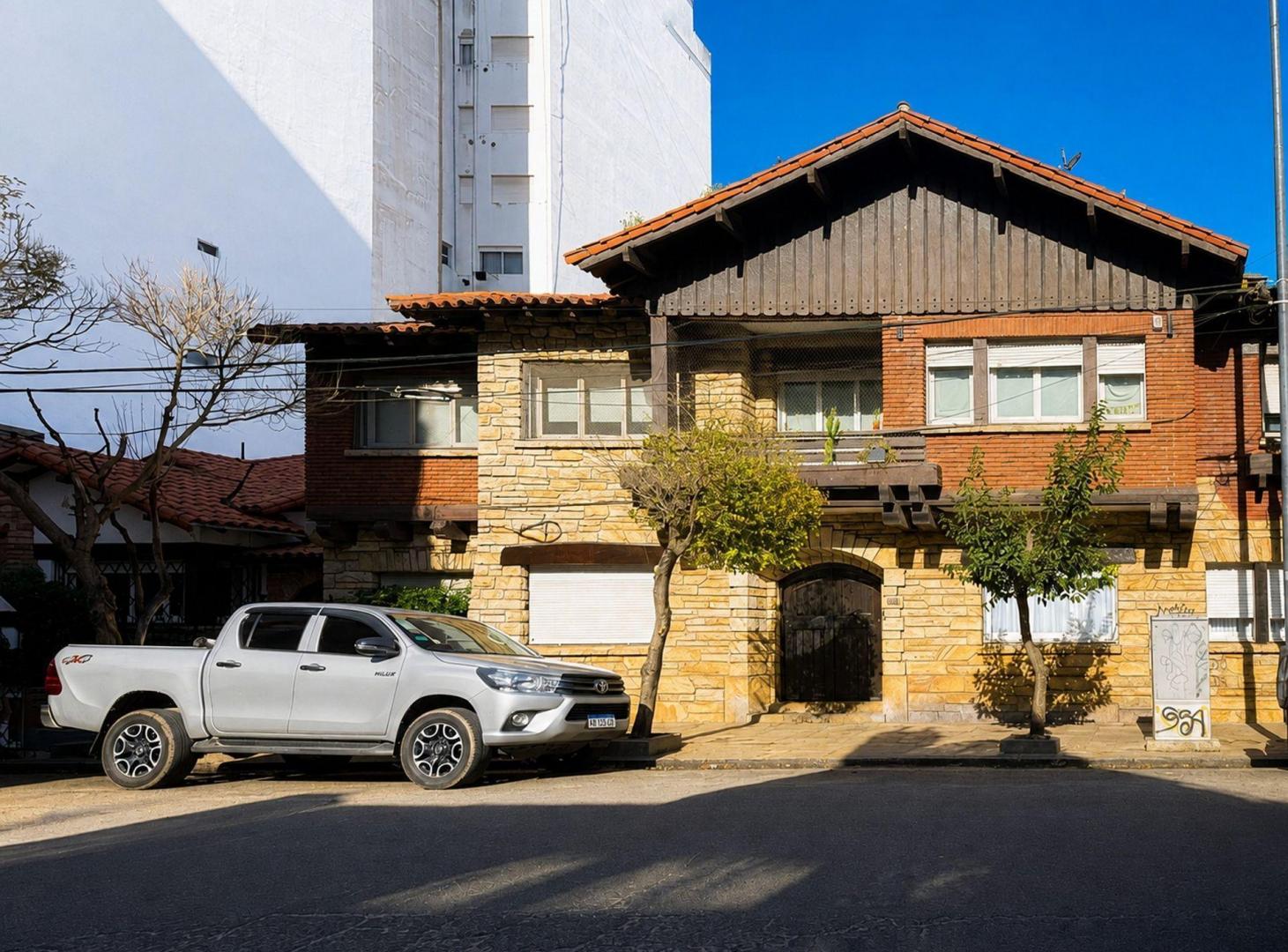 Foto de VENTA PH EN ESQUINA 4 AMB PLAZA MITRE, imagen 3