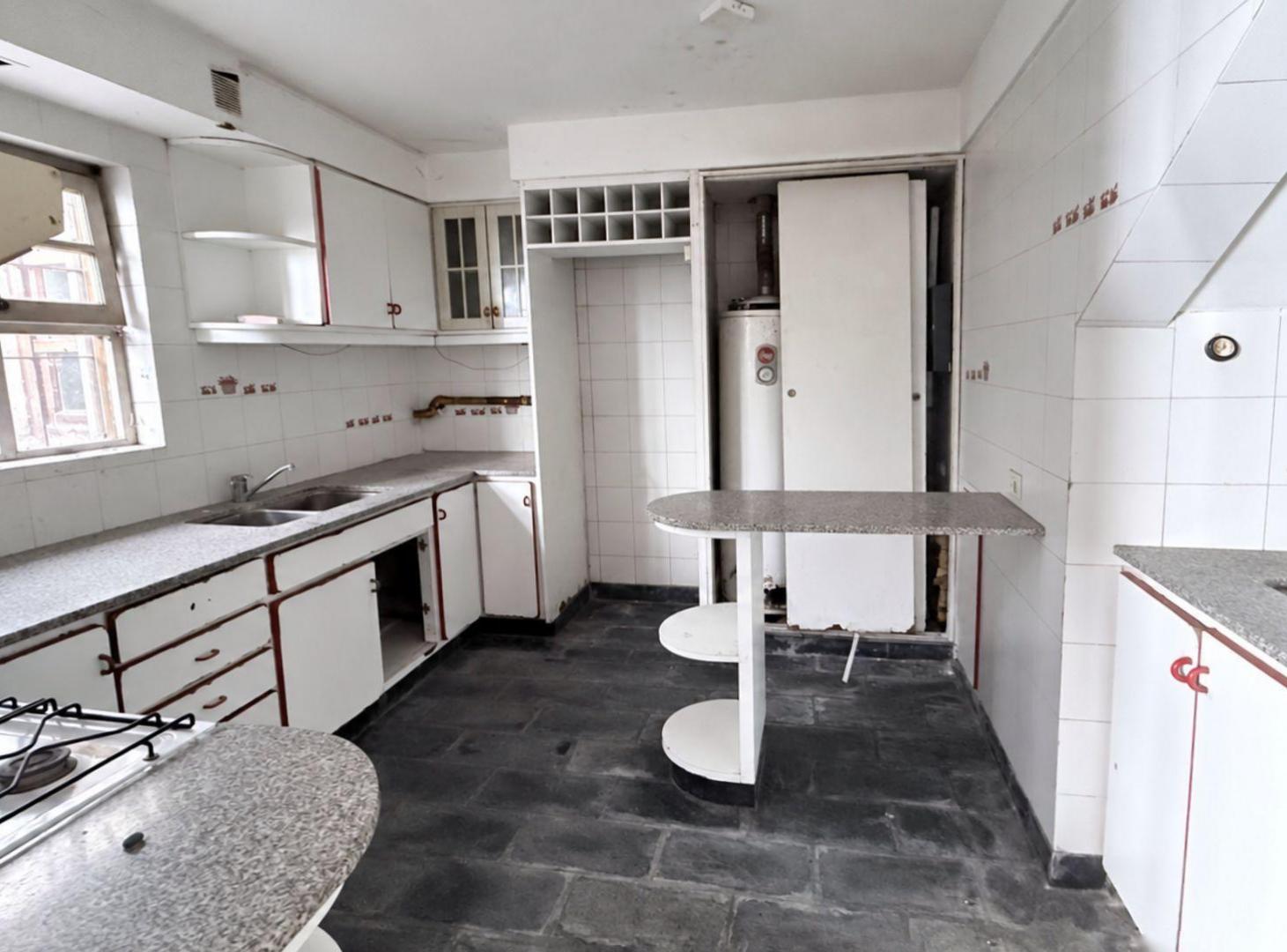 Foto de Venta Casa estilo Mar Platense 5 Amb - Plaza Mitre, imagen 3