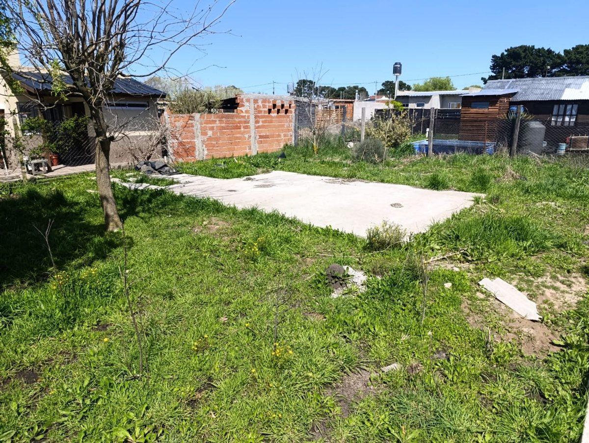 Foto de Venta Lote en Felix U. Camet de 420 m², imagen 2