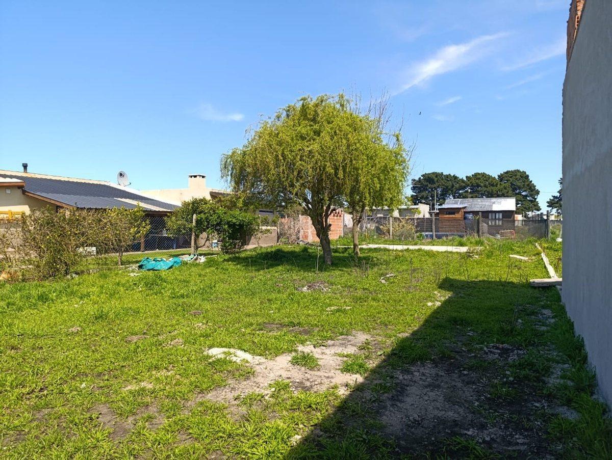 Foto de Venta Lote en Felix U. Camet de 420 m², imagen 4