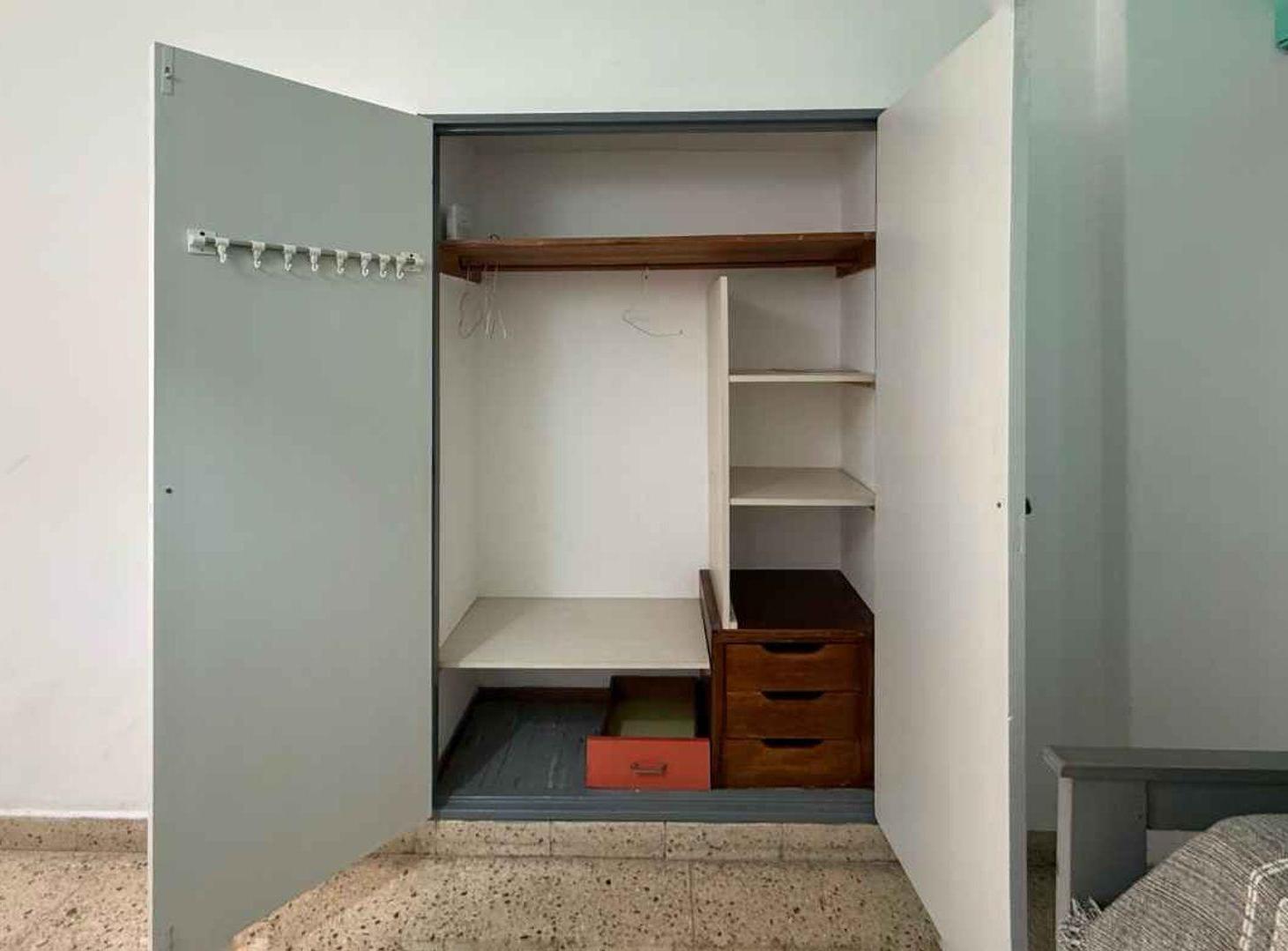 Foto de VENTA MONOAMBIENTE LATERAL PLAZA MITRE, imagen 2