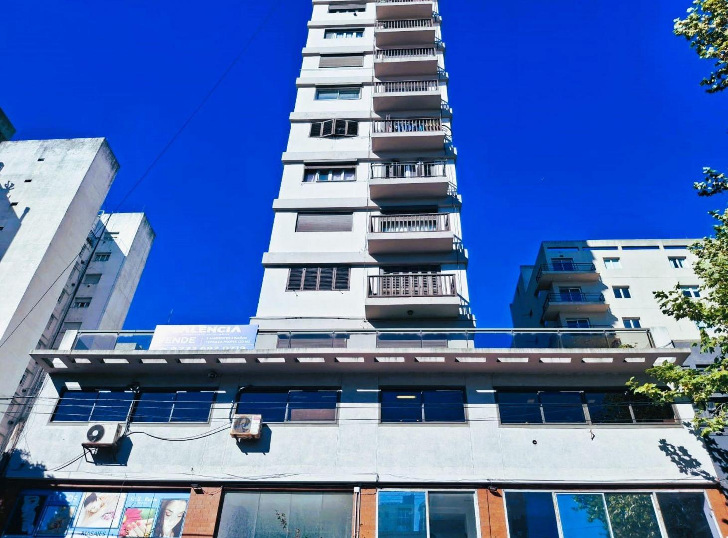 Foto de ALQUILER OFICINA - EXCELENTE UBICACION -CENTRO, imagen 1