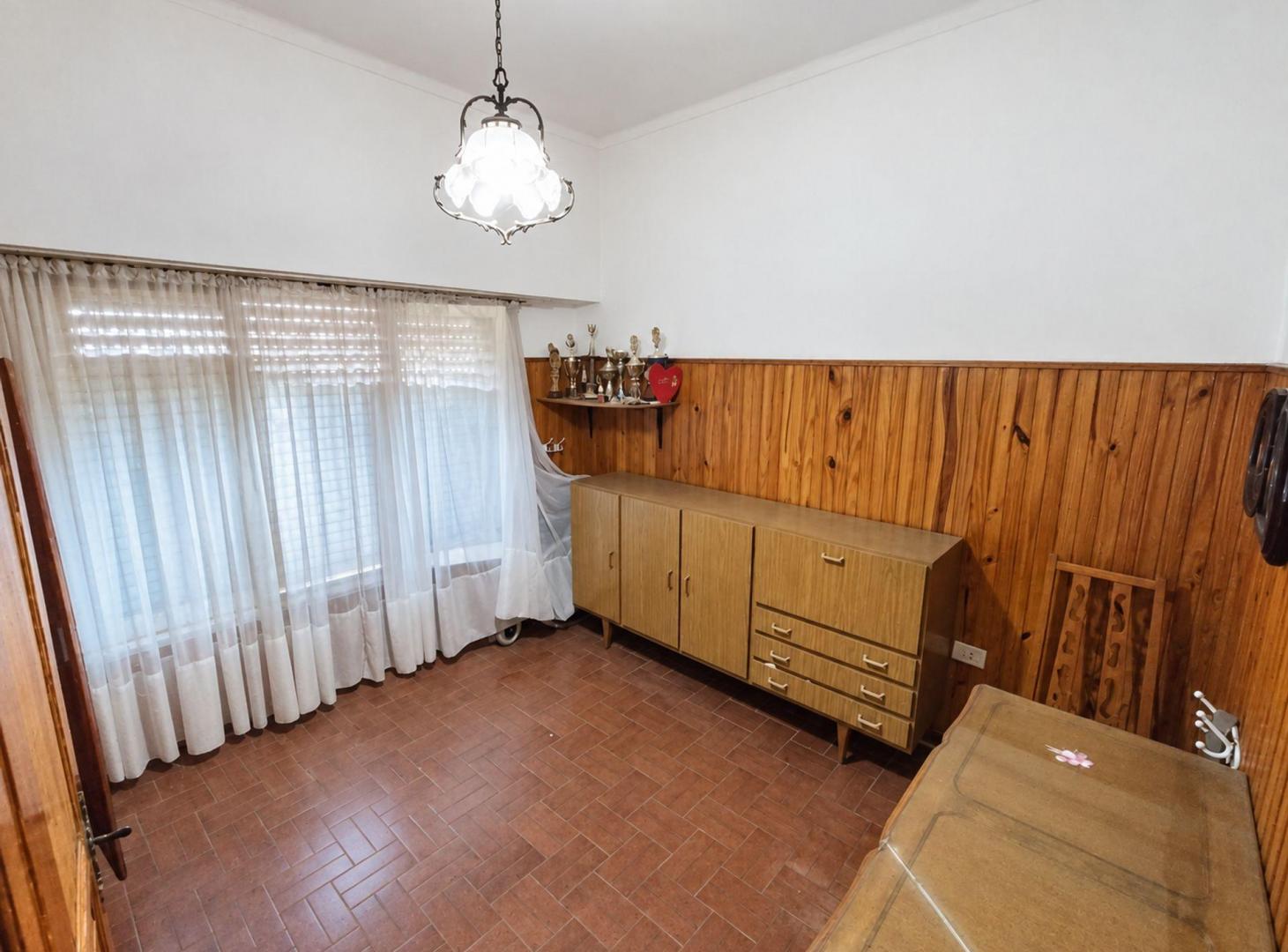 Foto de Venta Casa + Departamento 6 Amb. en Las Avenidas, imagen 4