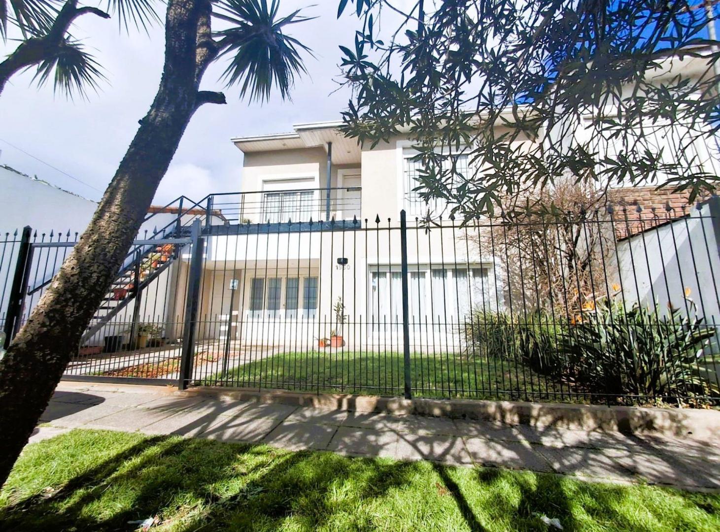 Foto de VENTA 2 CASAS EN BLOCK- 3 AMBIENTES - ELMARTILLO, imagen 3