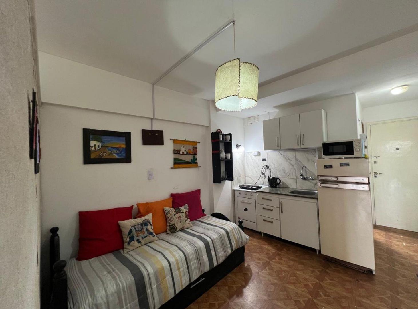 Foto de VENTA MONOAMBIENTE AL FRENTE C/BALCÓN ZONA GUEMES, imagen 3