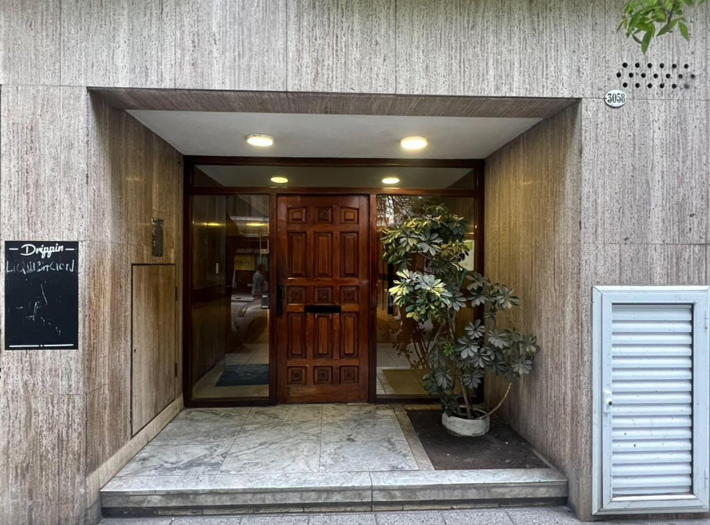 VENTA DEPTO 5 AMB LA PERLA CON BALCON Y PARRILLA