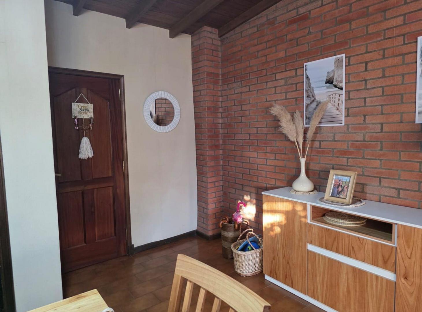 Foto de VENTA PH 4 AMB CON BALCON - LA PERLA, imagen 2