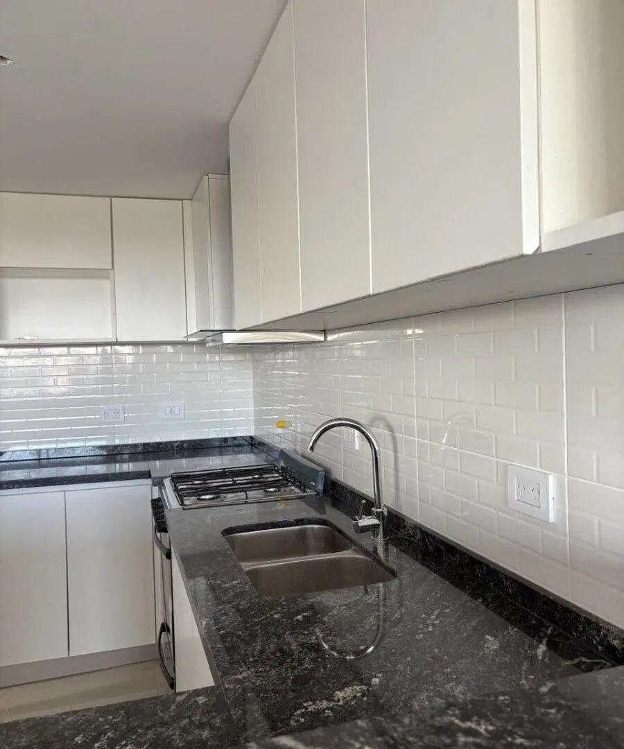 VENTA DEPTO 3 DORMITORIOS-PREMIUM SAN LORENZO 3