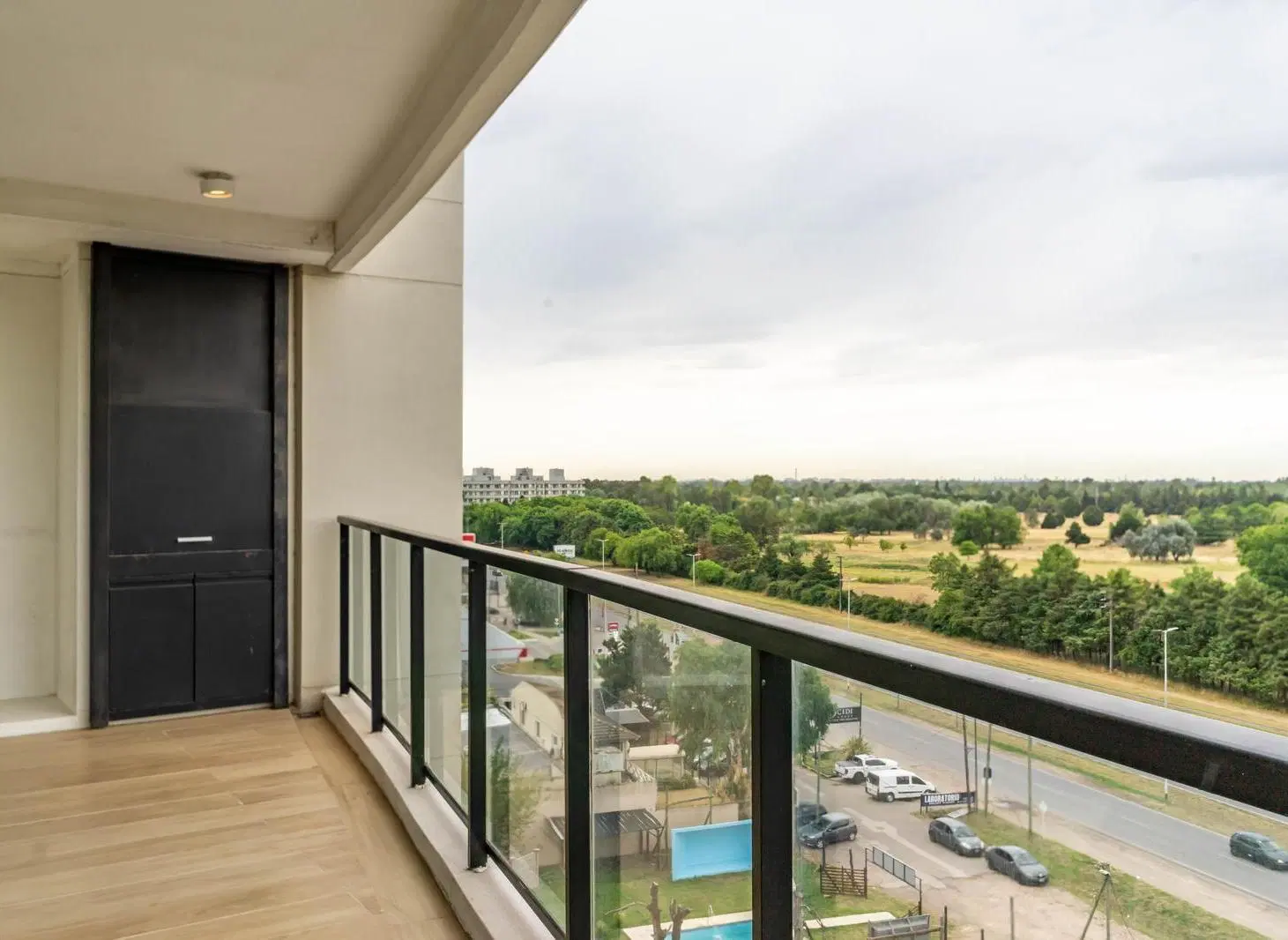 ¡OPORTUNIDAD! Departamento de 3 Ambientes con  COCHERA en Venta en Vista Golf, Canning 3