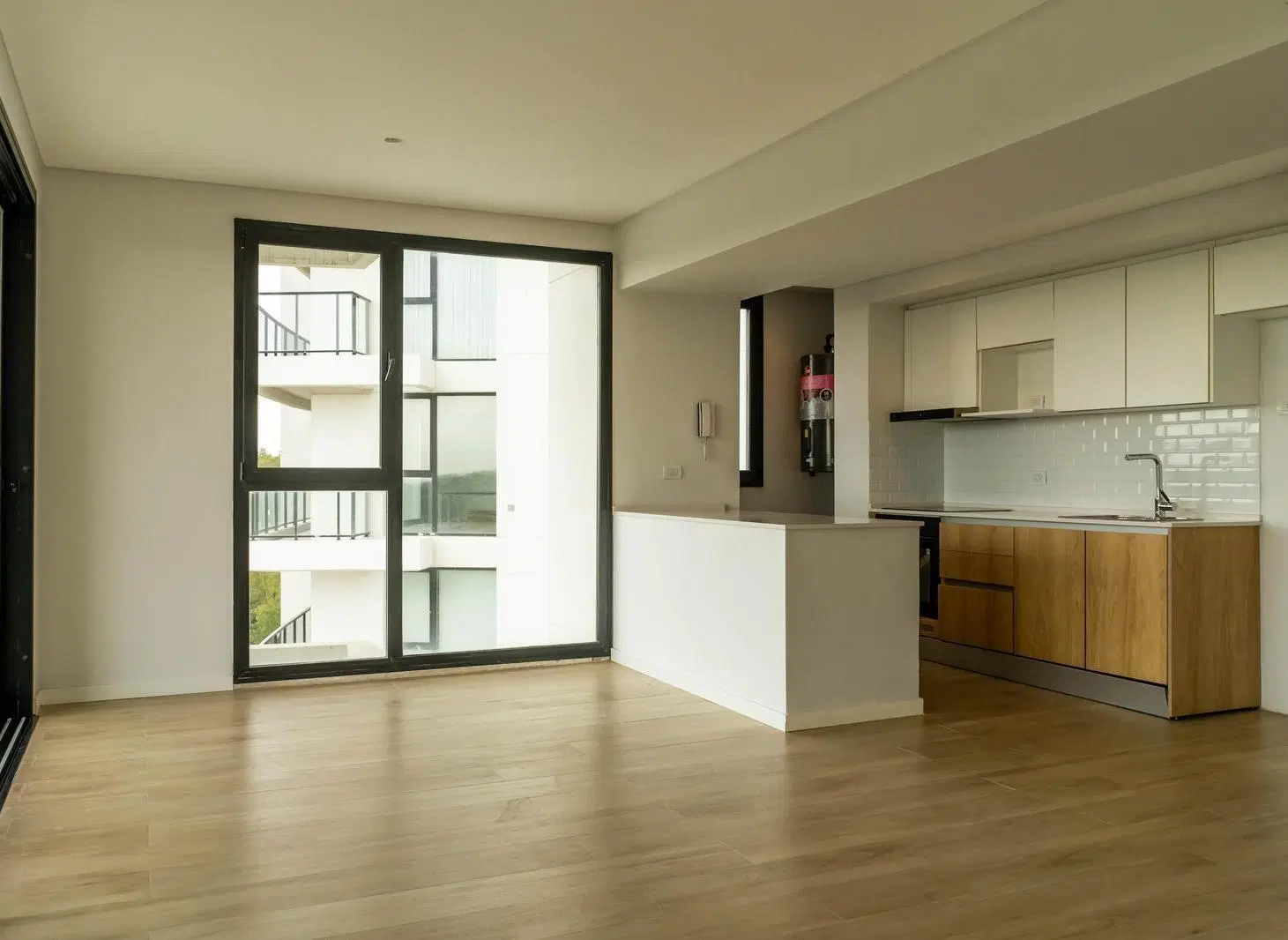 ¡OPORTUNIDAD! Departamento de 3 Ambientes con  COCHERA en Venta en Vista Golf, Canning 4