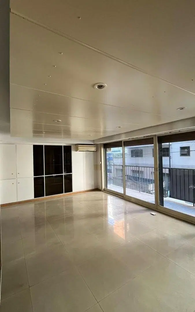 Piso de 5 ambientes con Dependencia Patio y Quincho 2