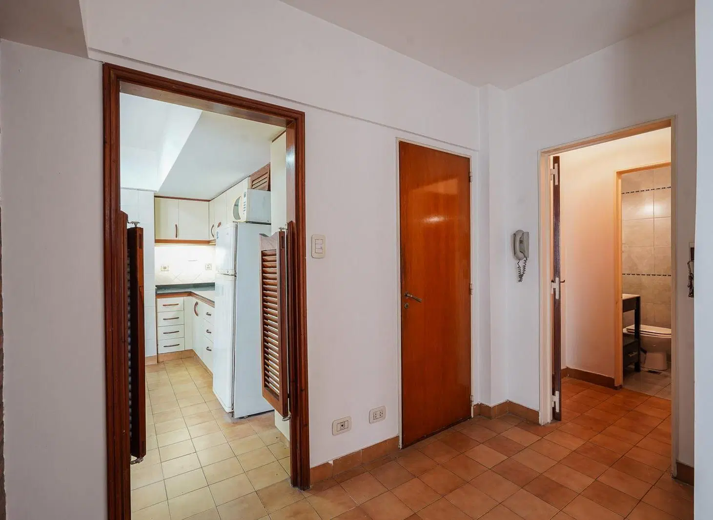 Piso de 5 ambientes con Dependencia y 2 Cocheras y Baulera en Caballito! 4