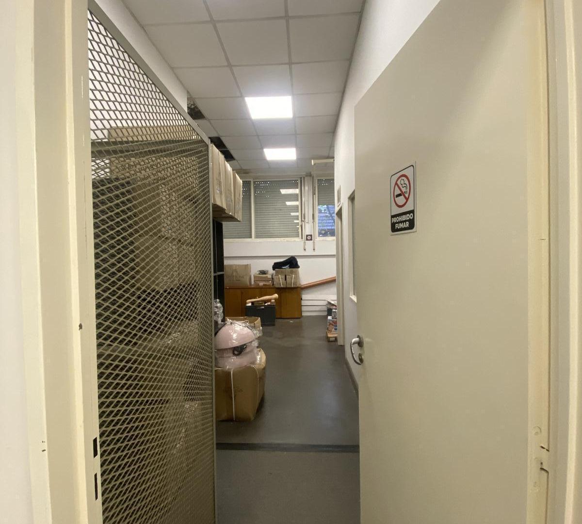 Foto de Galpón en Chacarita ideal depósito para empresas con oficinas en la, imagen 4