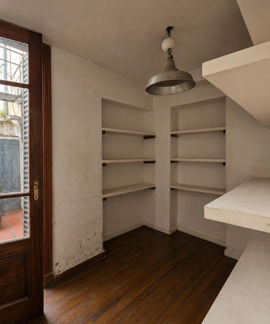 Foto de PH en Venta de 5 ambientes con Patio y Parrilla en Chacarita, imagen 5