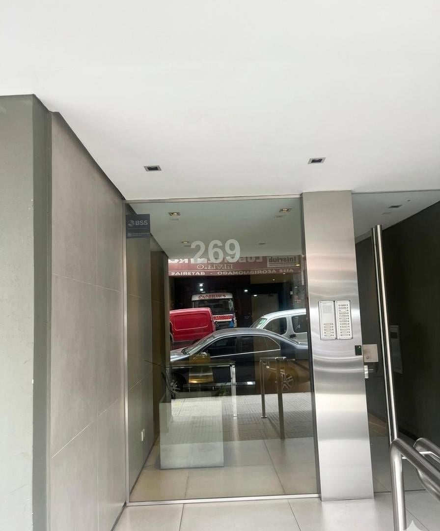 Foto de Departamento en Venta de 3 ambientes con Cochera en Almagro, imagen 1