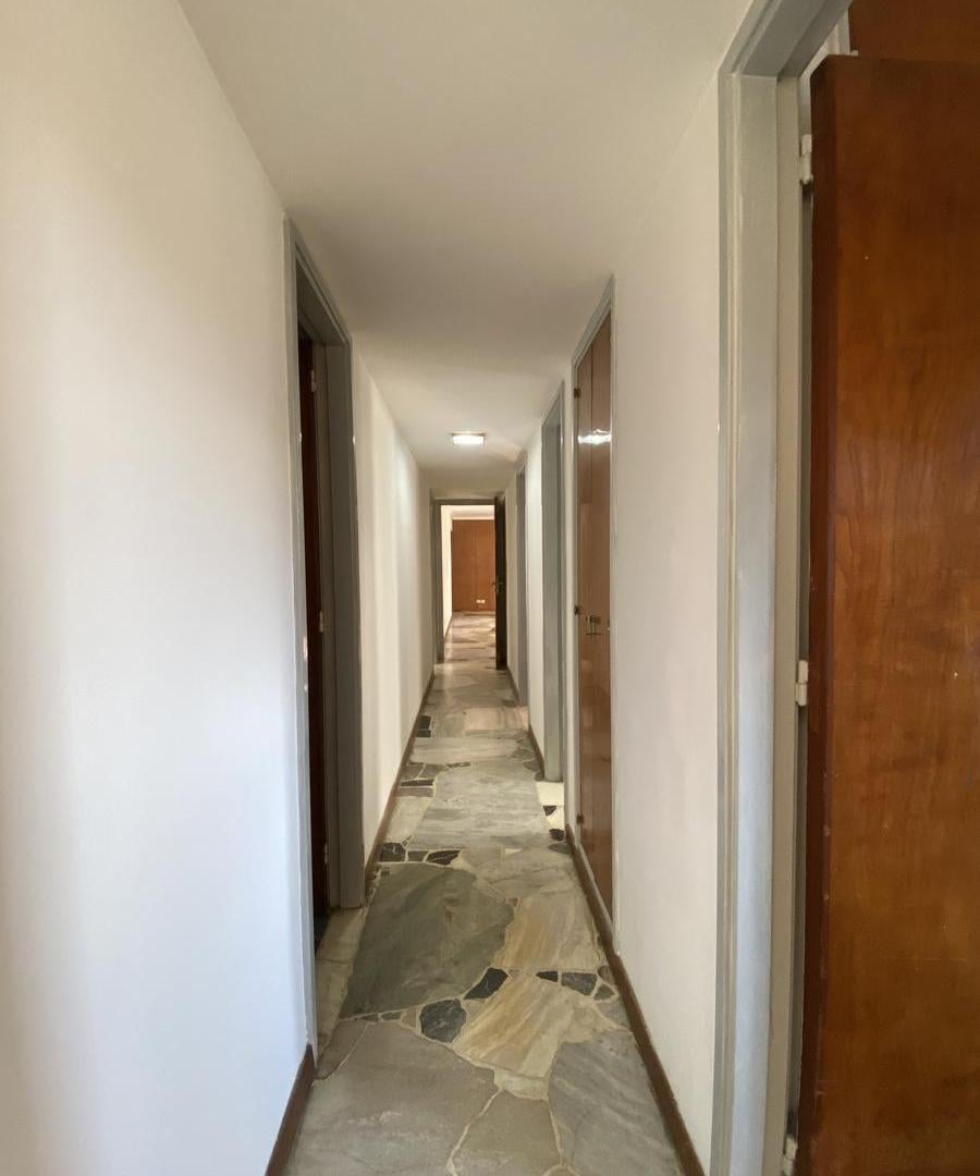 Foto de Departamento de 4 ambientes más dependencia con living en L y, imagen 5