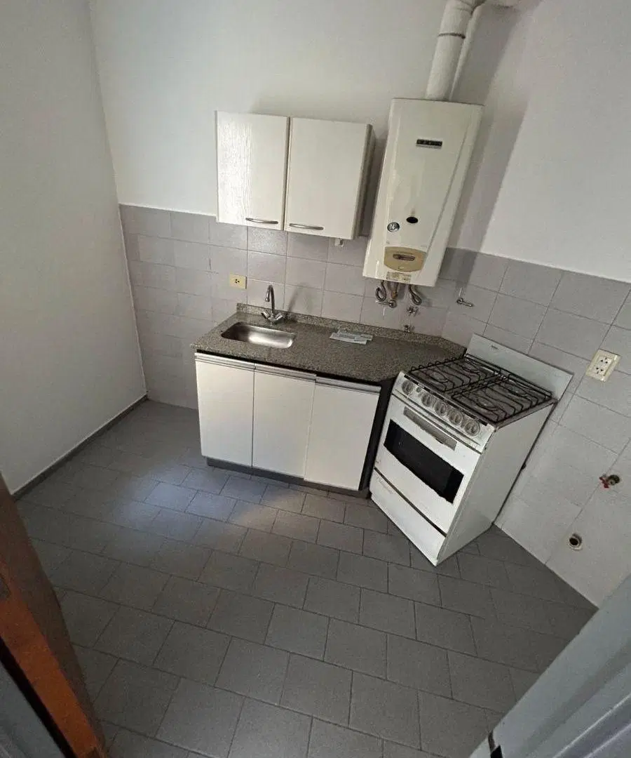 Departamento de 50 m² con 1 habitación en alquiler en Alberdi 2